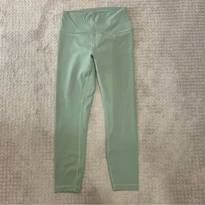 Lululemon Wunder Train High-Rise
Tight 25"-Willow Green